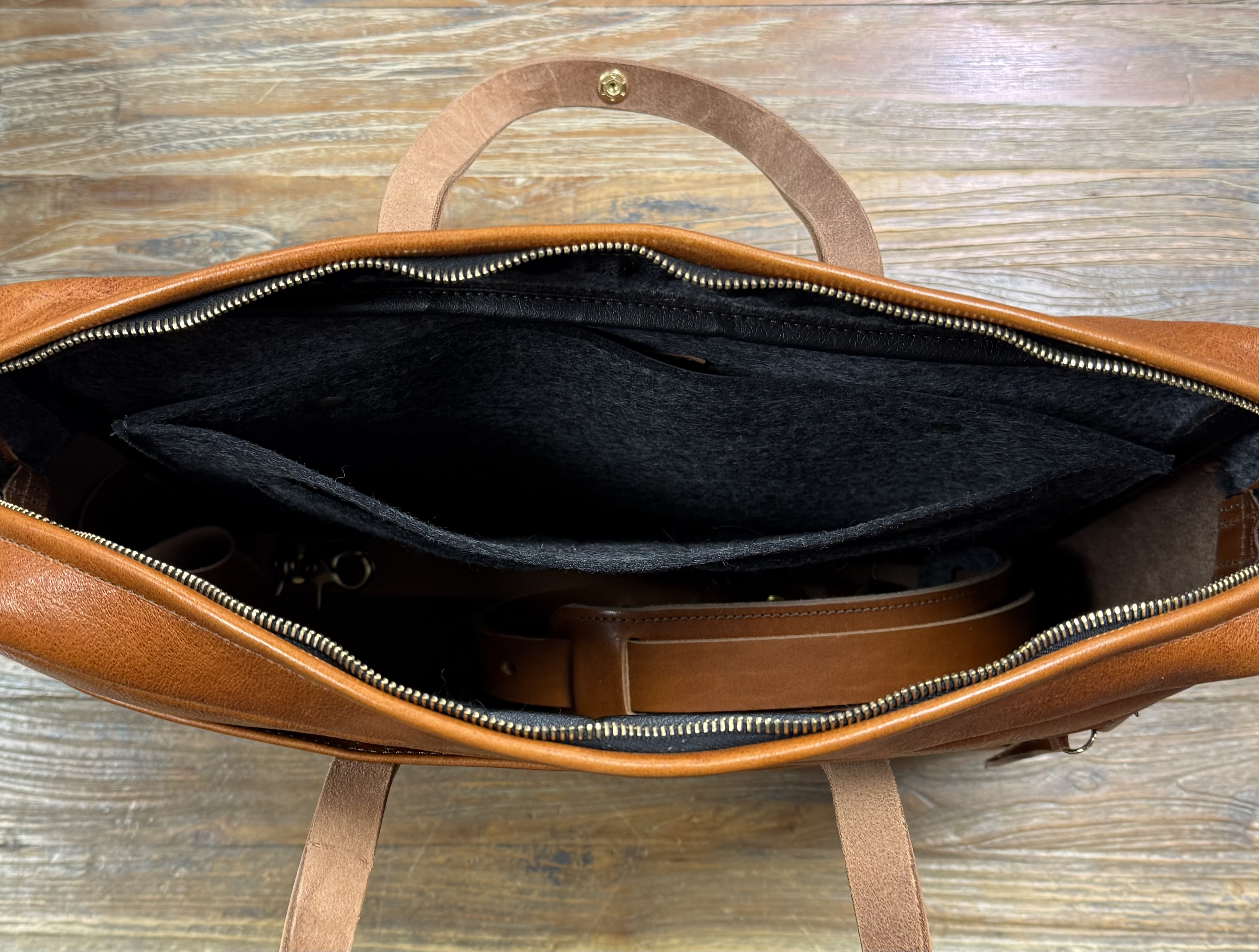 Kuriertasche Leder „Nichtraucher“ COCNAC (Kalos and Sons)