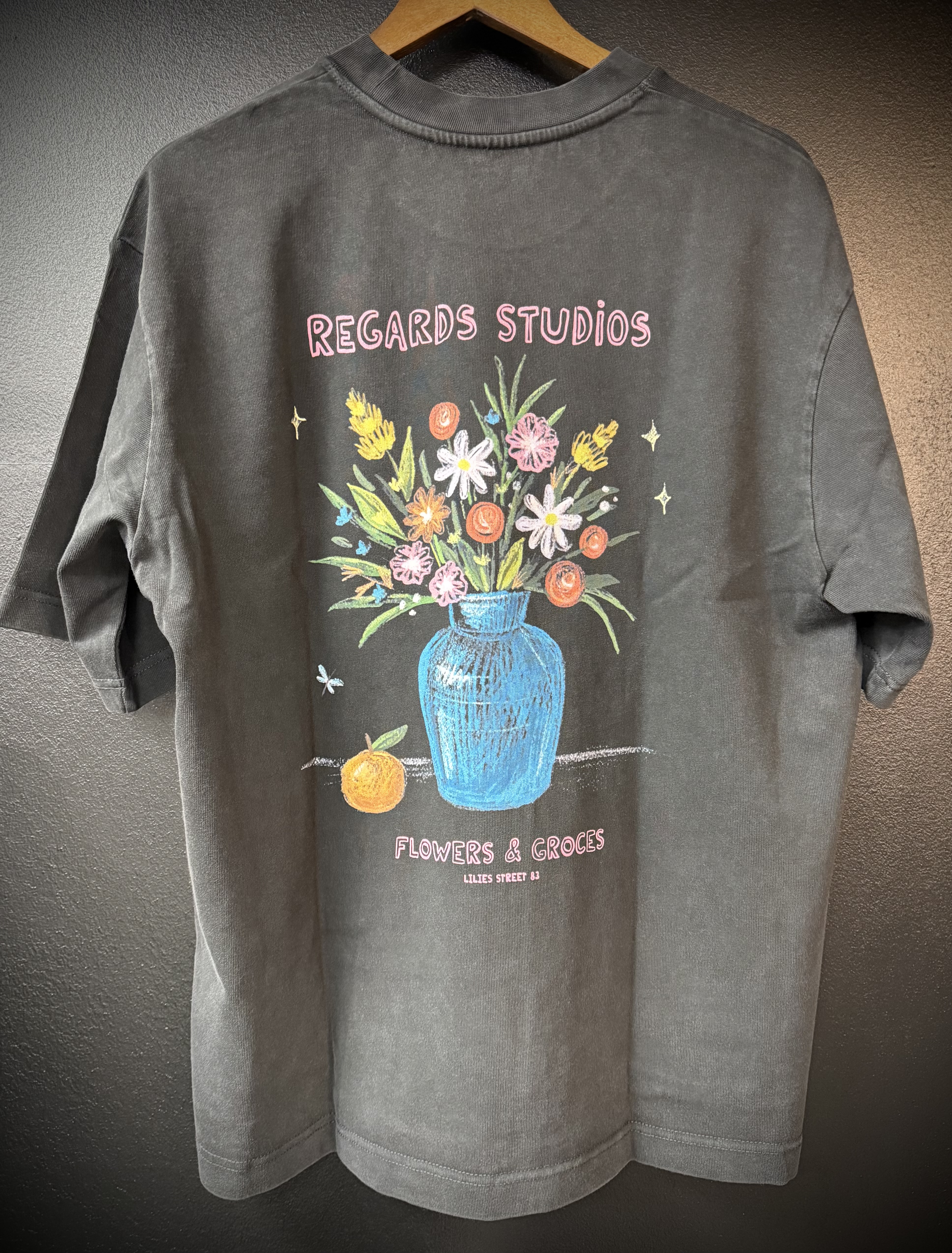 Chalk Bouquet Oversized TShirt black washed (Regards)