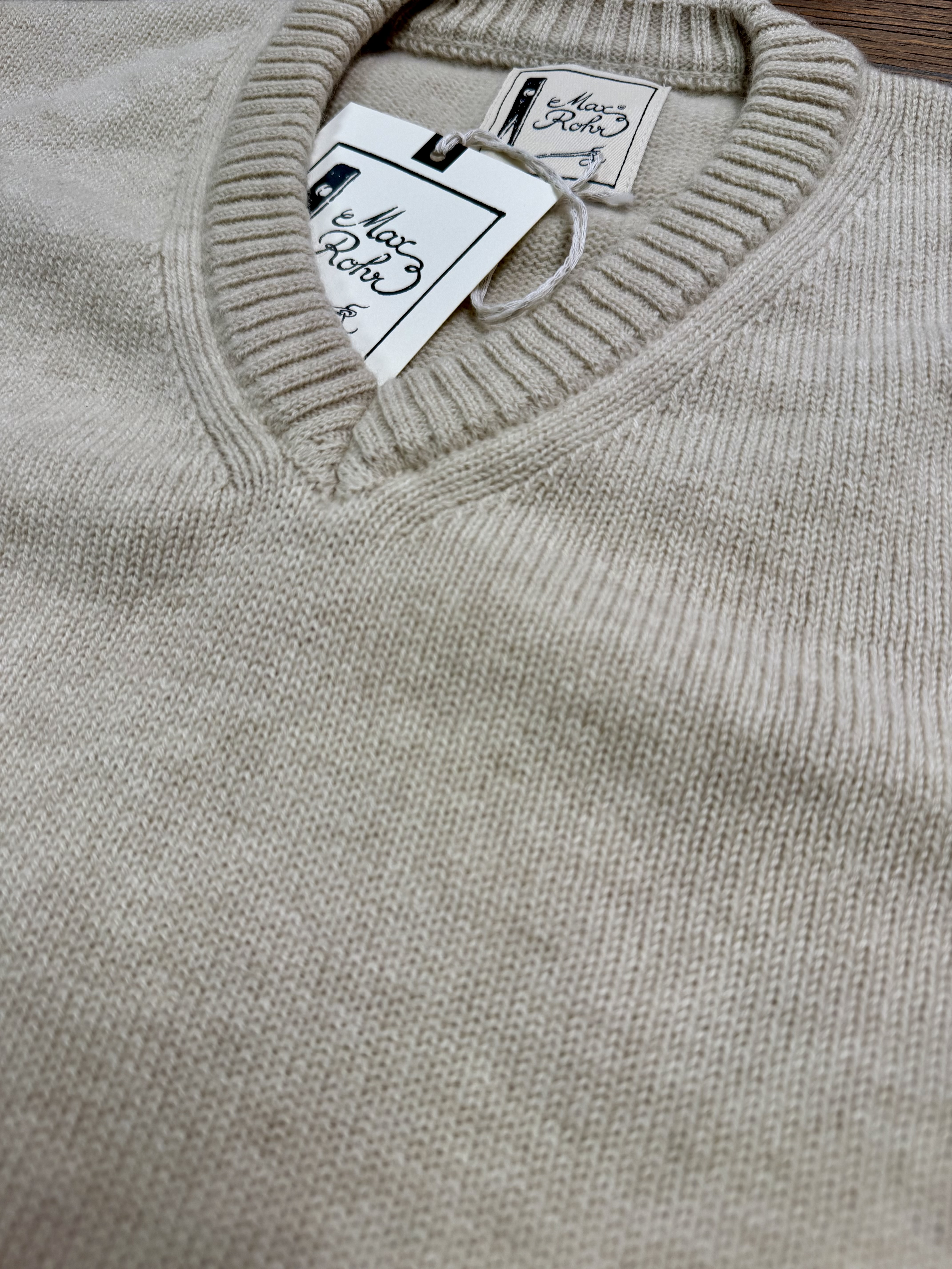 V-Neck Offwhite Sweatshirt Max Rohr (MAGLIFICIO GRP)