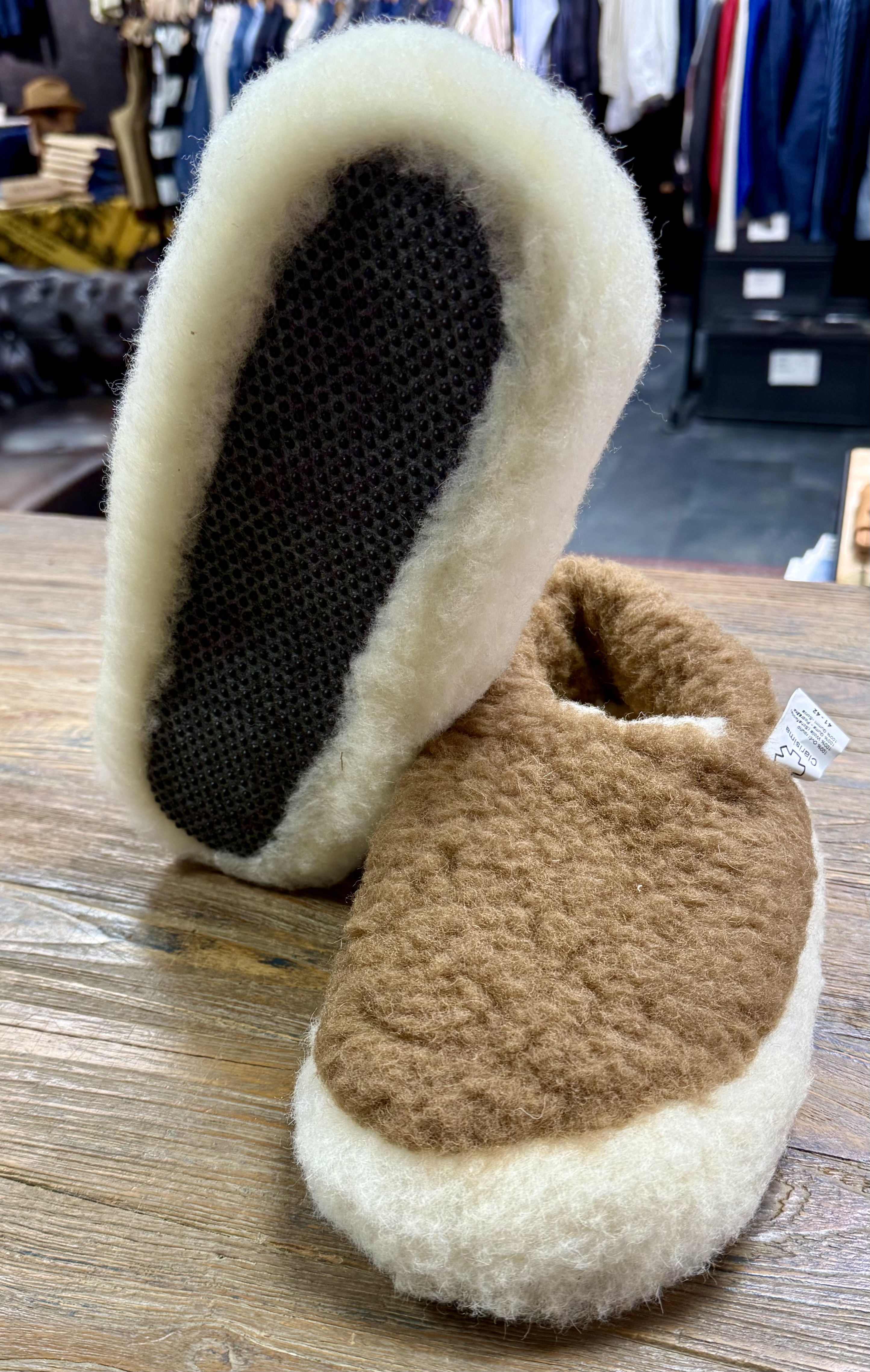 Wollfleece Hausschuhe Braun (Clarisima)
